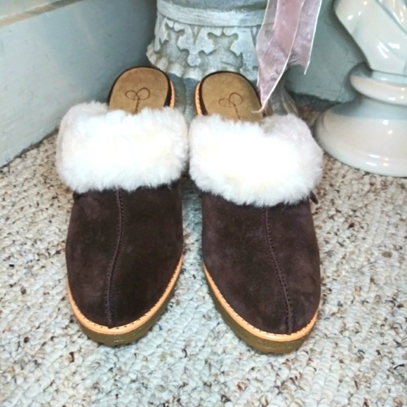 Vintage Y2K Jessica Simpson Brown Suede & Real Shearling Boho High Heeled Clogs - Picture 2 of 8